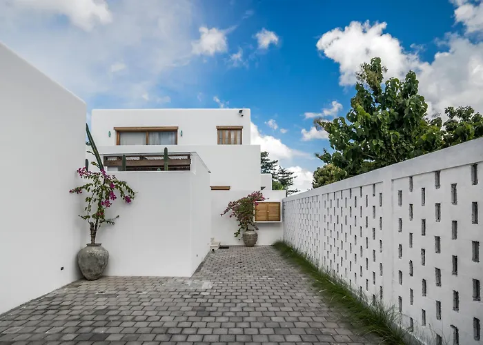 Oasi 1 By Alfred In Bali Улувату
